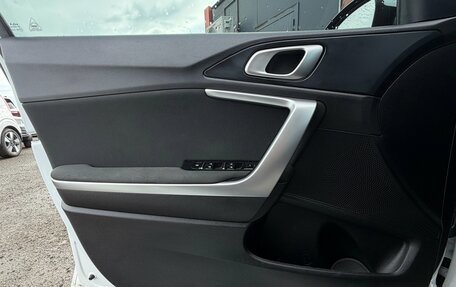 KIA cee'd III, 2022 год, 2 200 000 рублей, 18 фотография