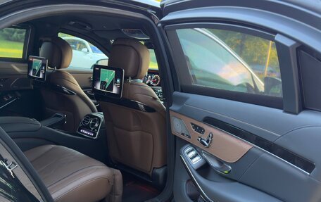 Mercedes-Benz S-Класс, 2018 год, 32 400 000 рублей, 32 фотография