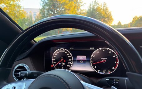 Mercedes-Benz S-Класс, 2018 год, 32 400 000 рублей, 22 фотография