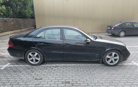 Mercedes-Benz E-Класс, 2002 год, 500 000 рублей, 3 фотография