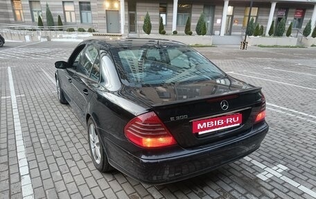 Mercedes-Benz E-Класс, 2002 год, 500 000 рублей, 6 фотография