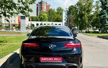 Mercedes-Benz E-Класс, 2018 год, 3 699 999 рублей, 5 фотография
