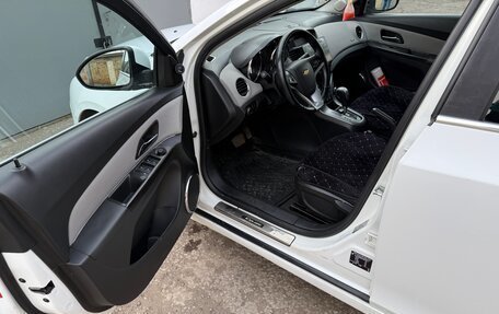 Chevrolet Cruze II, 2011 год, 850 000 рублей, 6 фотография