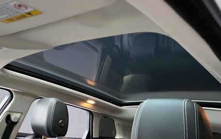 Land Rover Range Rover Evoque I, 2019 год, 2 100 000 рублей, 16 фотография