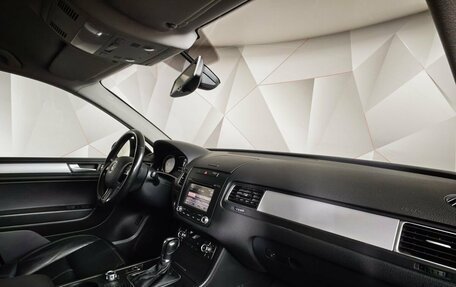 Volkswagen Touareg III, 2011 год, 1 689 000 рублей, 12 фотография