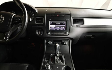Volkswagen Touareg III, 2011 год, 1 689 000 рублей, 14 фотография