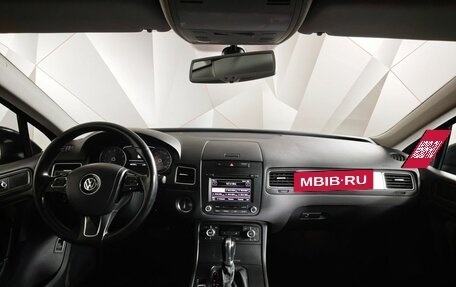 Volkswagen Touareg III, 2011 год, 1 689 000 рублей, 13 фотография