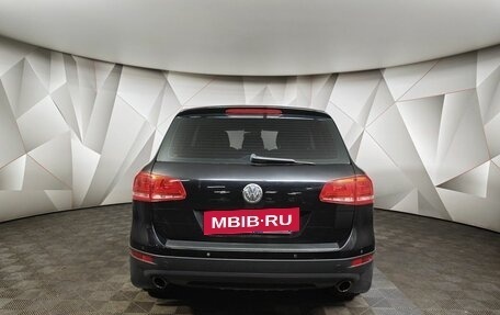 Volkswagen Touareg III, 2011 год, 1 689 000 рублей, 8 фотография