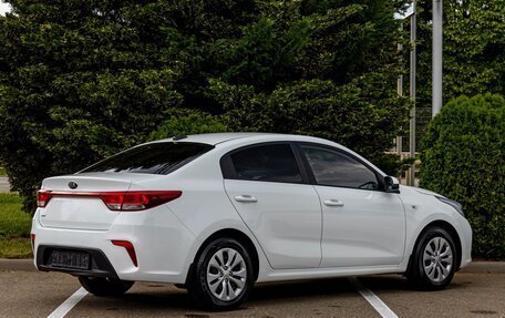 KIA Rio IV, 2017 год, 1 355 000 рублей, 6 фотография