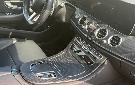 Mercedes-Benz E-Класс, 2020 год, 4 775 000 рублей, 19 фотография