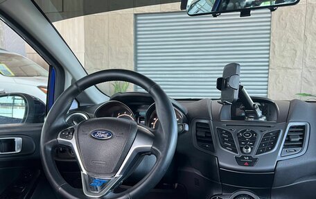Ford Fiesta, 2015 год, 950 000 рублей, 10 фотография