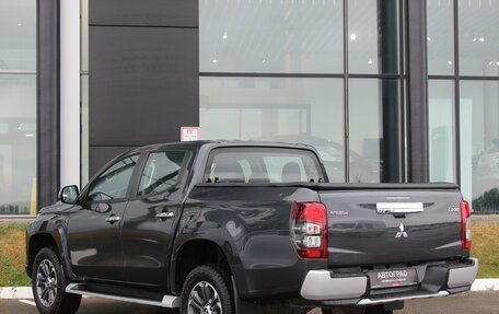 Mitsubishi L200 IV рестайлинг, 2019 год, 2 250 000 рублей, 6 фотография