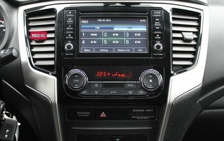Mitsubishi L200 IV рестайлинг, 2019 год, 2 250 000 рублей, 12 фотография