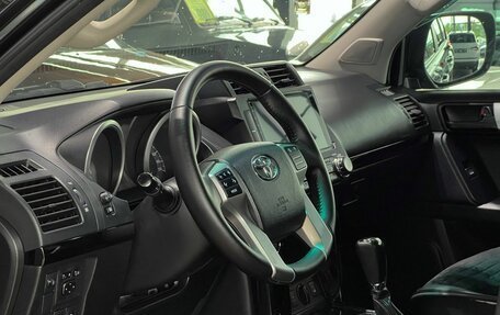 Toyota Land Cruiser Prado 150 рестайлинг 2, 2014 год, 3 120 000 рублей, 8 фотография
