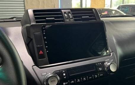 Toyota Land Cruiser Prado 150 рестайлинг 2, 2014 год, 3 120 000 рублей, 11 фотография