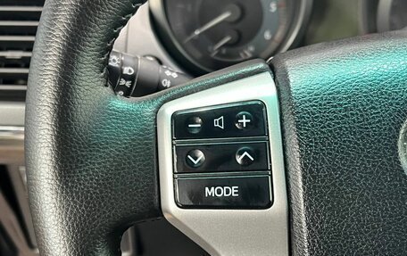 Toyota Land Cruiser Prado 150 рестайлинг 2, 2014 год, 3 120 000 рублей, 13 фотография