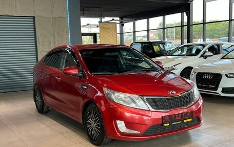 KIA Rio III рестайлинг, 2013 год, 735 000 рублей, 3 фотография