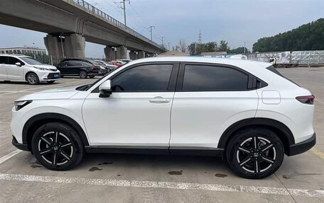 Honda Vezel, 2023 год, 1 726 000 рублей, 3 фотография