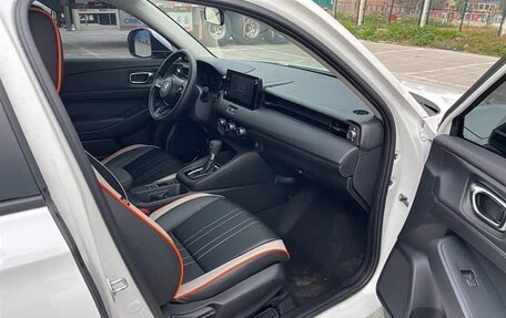 Honda Vezel, 2023 год, 1 726 000 рублей, 15 фотография