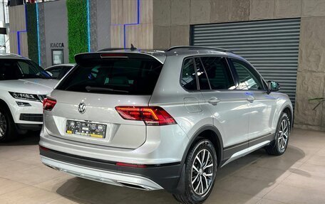 Volkswagen Tiguan II, 2019 год, 2 650 000 рублей, 5 фотография
