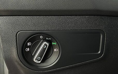 Volkswagen Tiguan II, 2019 год, 2 650 000 рублей, 19 фотография