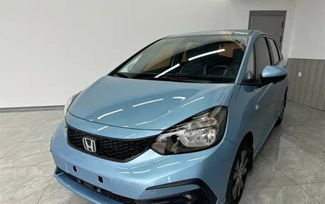 Honda Fit, 2021 год, 1 400 000 рублей, 3 фотография