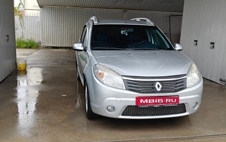 Renault Sandero I, 2012 год, 880 000 рублей, 4 фотография