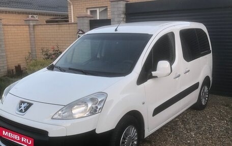 Peugeot Partner II рестайлинг 2, 2010 год, 680 000 рублей, 14 фотография