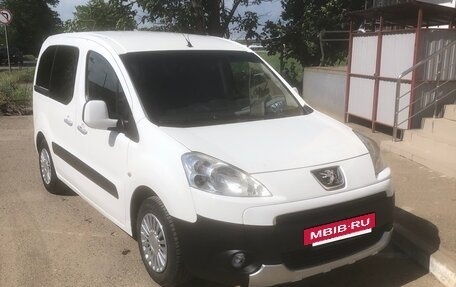 Peugeot Partner II рестайлинг 2, 2010 год, 680 000 рублей, 2 фотография