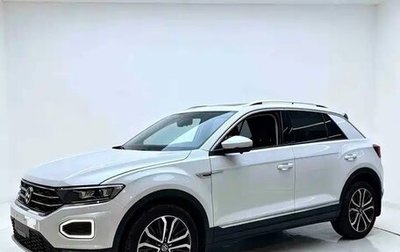Volkswagen T-Roc I, 2022 год, 1 825 000 рублей, 1 фотография