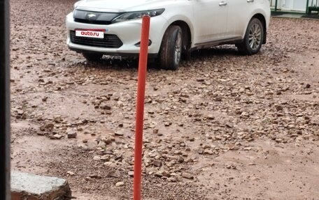 Toyota Harrier, 2015 год, 2 395 000 рублей, 1 фотография
