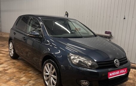 Volkswagen Golf VI, 2011 год, 900 000 рублей, 1 фотография