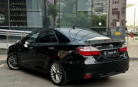 Toyota Camry, 2018 год, 1 775 000 рублей, 4 фотография