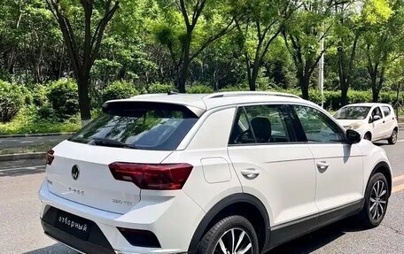 Volkswagen T-Roc I, 2022 год, 1 770 000 рублей, 4 фотография