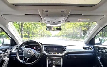 Volkswagen T-Roc I, 2022 год, 1 770 000 рублей, 10 фотография