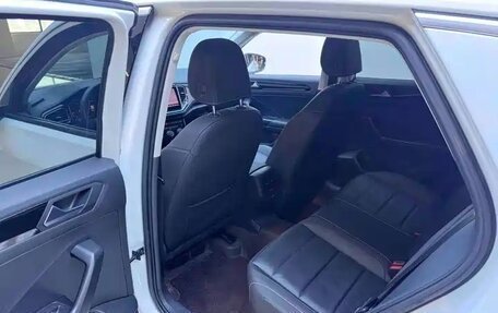 Volkswagen T-Roc I, 2022 год, 1 825 000 рублей, 9 фотография