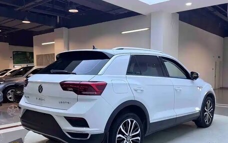 Volkswagen T-Roc I, 2022 год, 1 825 000 рублей, 7 фотография