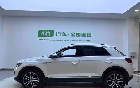 Volkswagen T-Roc I, 2022 год, 1 825 000 рублей, 4 фотография