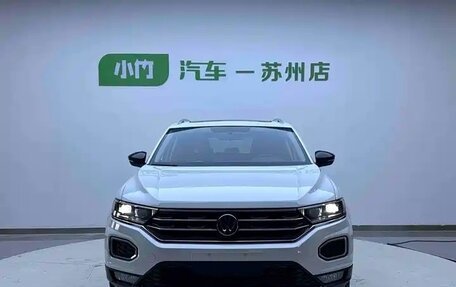 Volkswagen T-Roc I, 2022 год, 1 739 000 рублей, 2 фотография