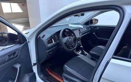 Volkswagen T-Roc I, 2022 год, 1 739 000 рублей, 8 фотография
