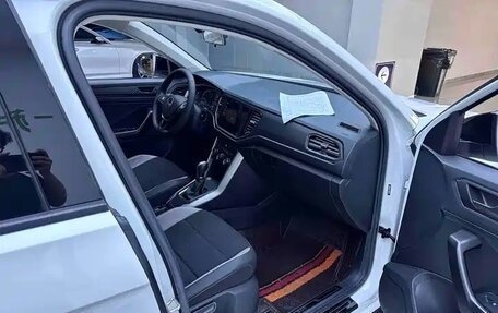 Volkswagen T-Roc I, 2022 год, 1 739 000 рублей, 10 фотография