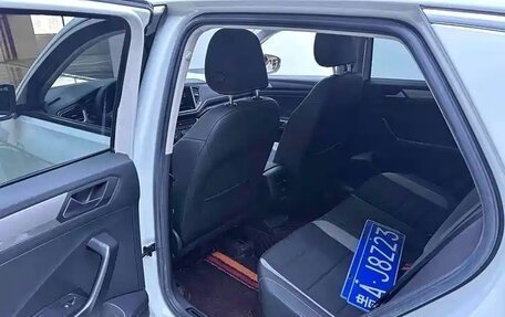 Volkswagen T-Roc I, 2022 год, 1 739 000 рублей, 9 фотография
