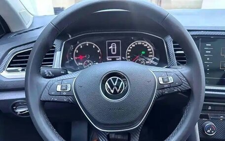 Volkswagen T-Roc I, 2022 год, 1 739 000 рублей, 12 фотография