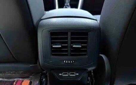 Volkswagen T-Roc I, 2022 год, 1 739 000 рублей, 16 фотография