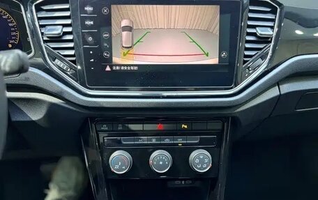 Volkswagen T-Roc I, 2022 год, 1 791 000 рублей, 11 фотография