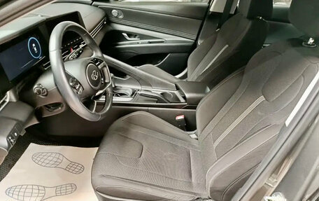 Hyundai Elantra, 2022 год, 1 999 000 рублей, 9 фотография