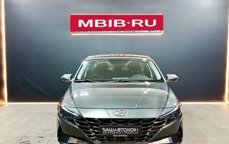 Hyundai Elantra, 2022 год, 1 999 000 рублей, 2 фотография