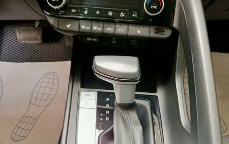Hyundai Elantra, 2022 год, 1 999 000 рублей, 13 фотография
