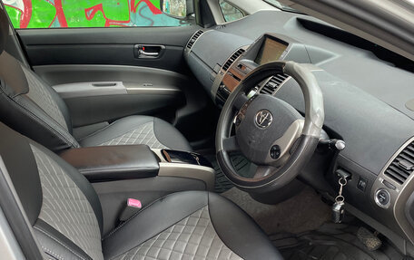Toyota Prius, 2010 год, 690 000 рублей, 7 фотография