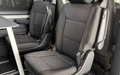 Volkswagen Multivan T6 рестайлинг, 2021 год, 7 350 000 рублей, 12 фотография
